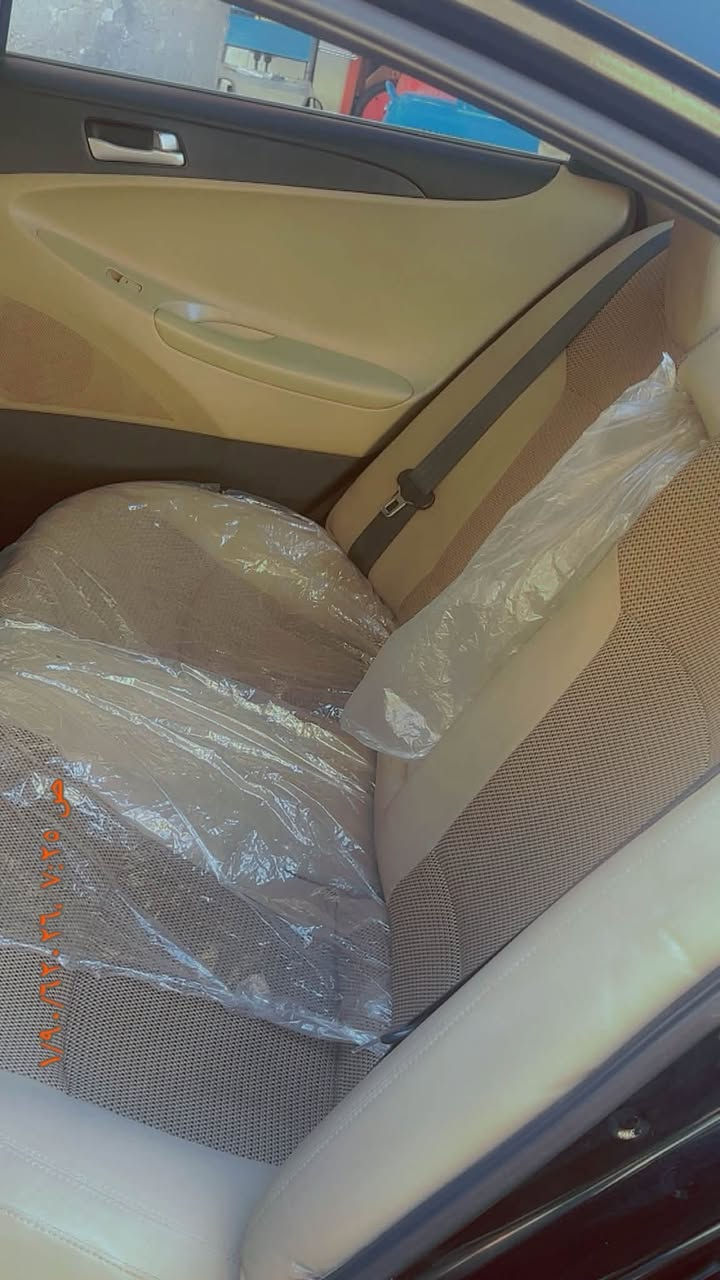 السلام عليكم  ورحمة الله وبركاته
سوناتا خليجي موديل 2010

كفاله كفاله عامه شرط الفحص  

مجرد جاملغ امامي اليمنى  وكعت دراجه عليها بل شغل بدون صبغ تعديل بارد خفيف وعندي التصوير مال الدراجه 

    رقم   اربيل سنويه 2030 وكاله تحويل اني حاضر  ........... ...........................

موصفات سياره 

محرك 2400  المرغوب شرط 

لا تنقيص ولا تبخير................

تبريد ثلج شرط 

أشاير بالمري 

مري شفط  

حساس خلفي أمامي 

داخل لونين 

شاشه. كامره 

سياره جديده بمعنى الكلمة 

تخم تاير صدر مكينه كير كلها بشرط  لا تنقيص ولا تبخير

-------------------------------------------

مكان السياره بغداد  

108  وبيها مجال حك الجيه 

***********
