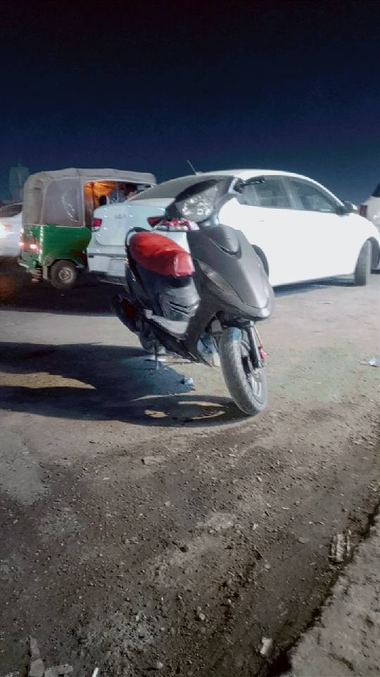 سلام عليكم ماكس للبيع سعر ٤٠٠
بغداد مدينة الصدر *********** مستعجل على بيعته
