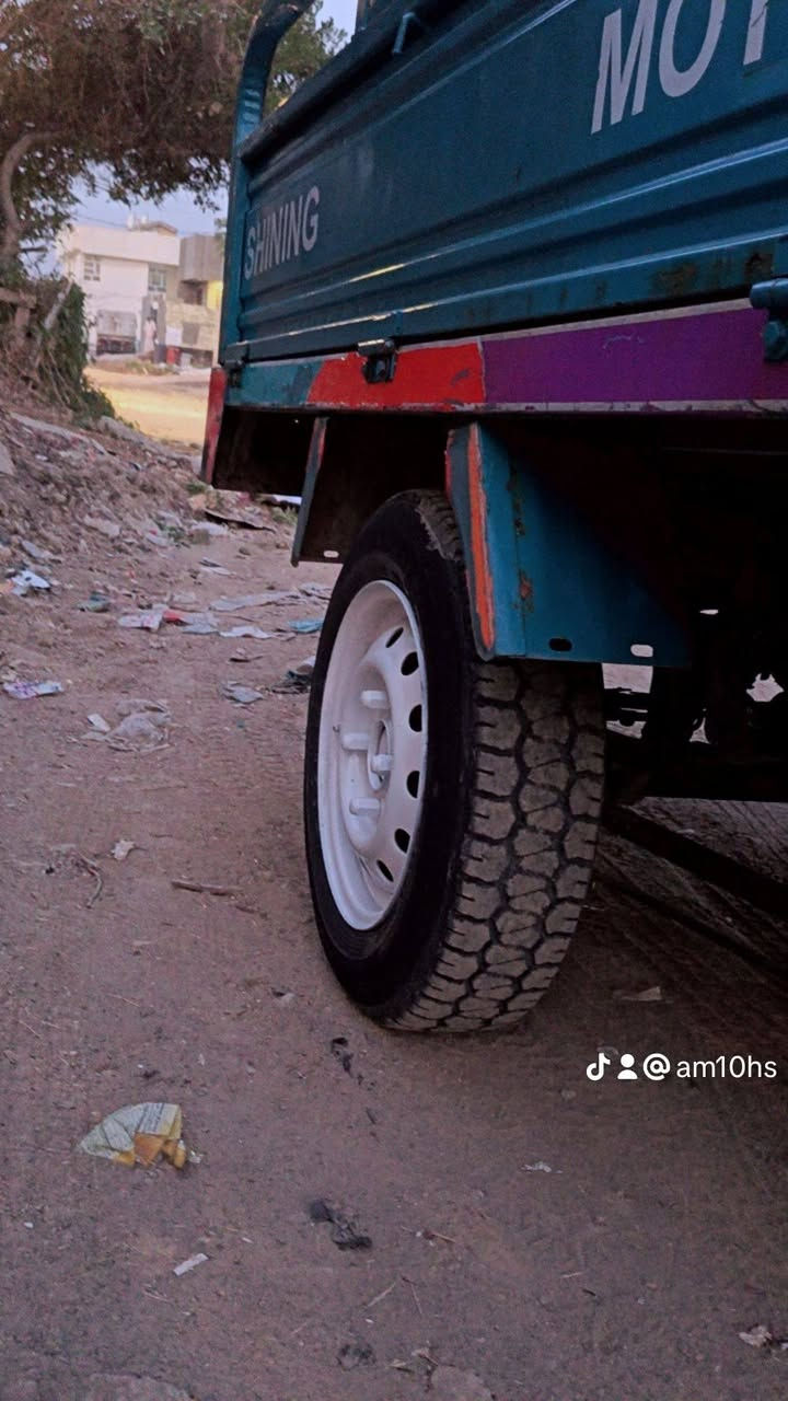 اسلام عليكم ستوته مديل 21 محرك 25 قبل شهر شديته اورق سكنر اكفلك سرقه اسعر. 1300.
أو بيه مجال..  ***********
