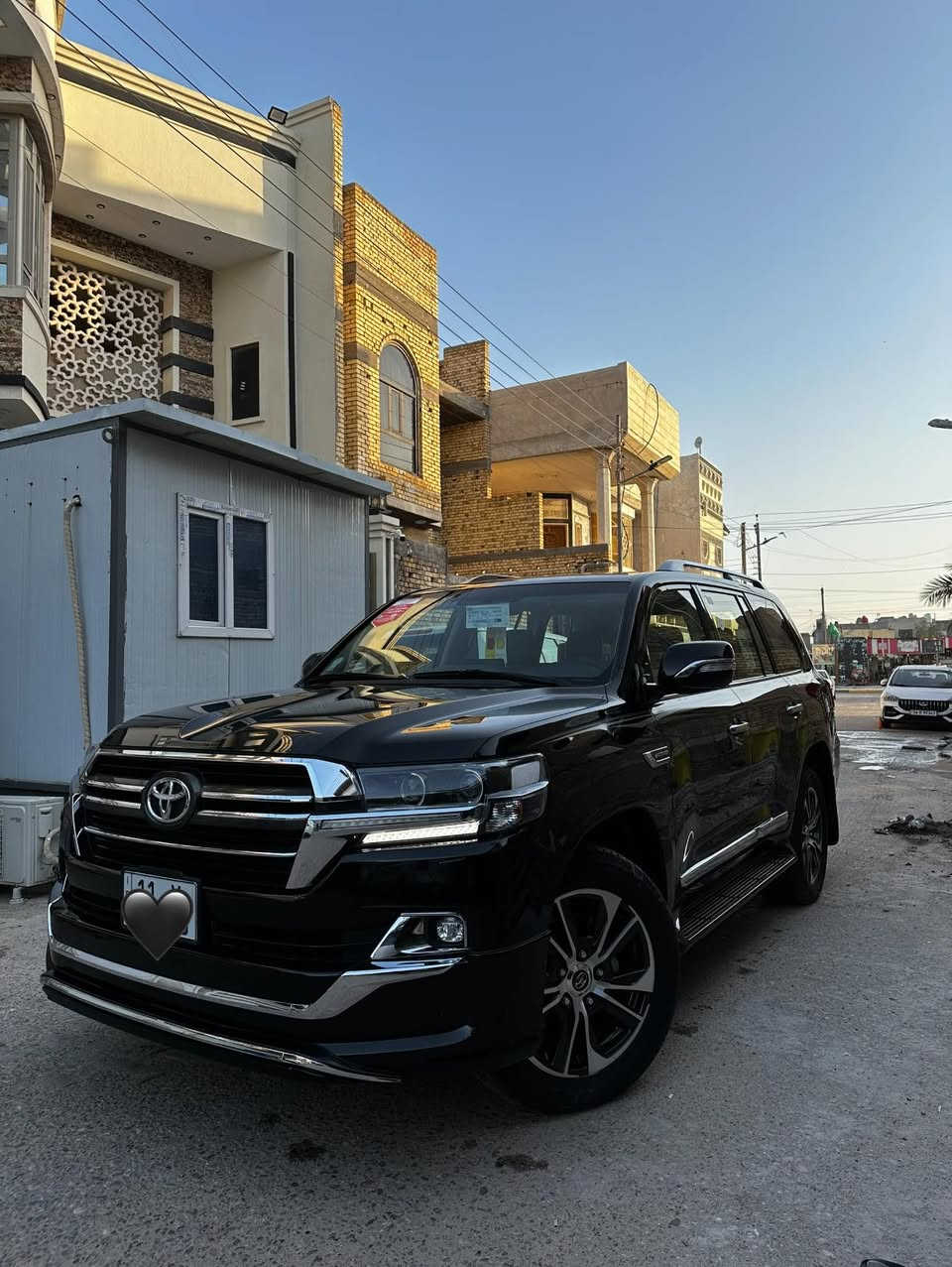 السلام عليكم للبيع لاندكروز موديل2020ساز اصلي رقم بغداد بسمي مشروع وطني  مكفول كفاله عامه من صبغ وتبديل وفتح 
فول مواصفات 1/1
بصمه تشغيل
5بصمات ابواب 
فتحه سلايت
كشنات ثنين كهرباء ثلاث حركات
كشنات جلد اصلي
عداد لكزز
زراكات
اشارة لكزز
مري شفط
شاشه ايباد
جنطه شفط
شاحن 
دبل ماوس
مثبت سرعه
سبعه راكب
ثلاث قطع تبريد
مطفايه حريق
محرك v8
8ايرباك
حساس امامي
حساس خلفي
تحكمات ستيرن كامله
كامرة دوارة
وباقي مواصفات ساز معروفة
 ماشيه 60 الف حقيقي

اللا ستفسار اتصل على الرقم ***********
مكان السياره بصره
