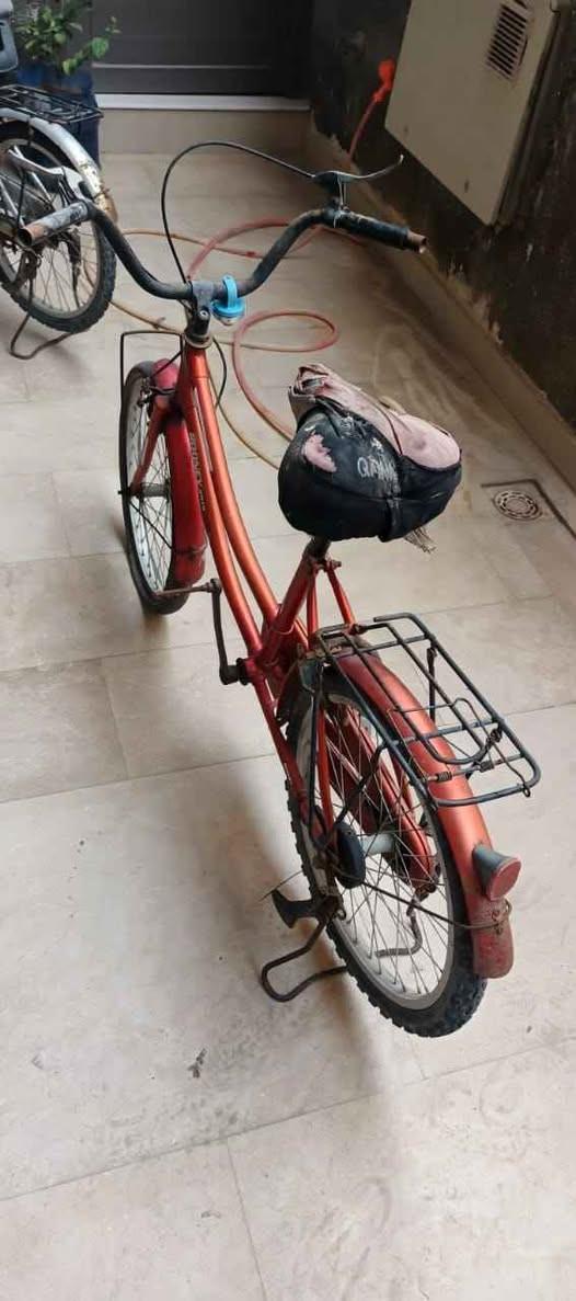 بايسكل حجم 20 بناتي عدد 2 للبيع للأستفسار المراسله على الخاص أو الاتصال *********** ناصرية, ذي قار
