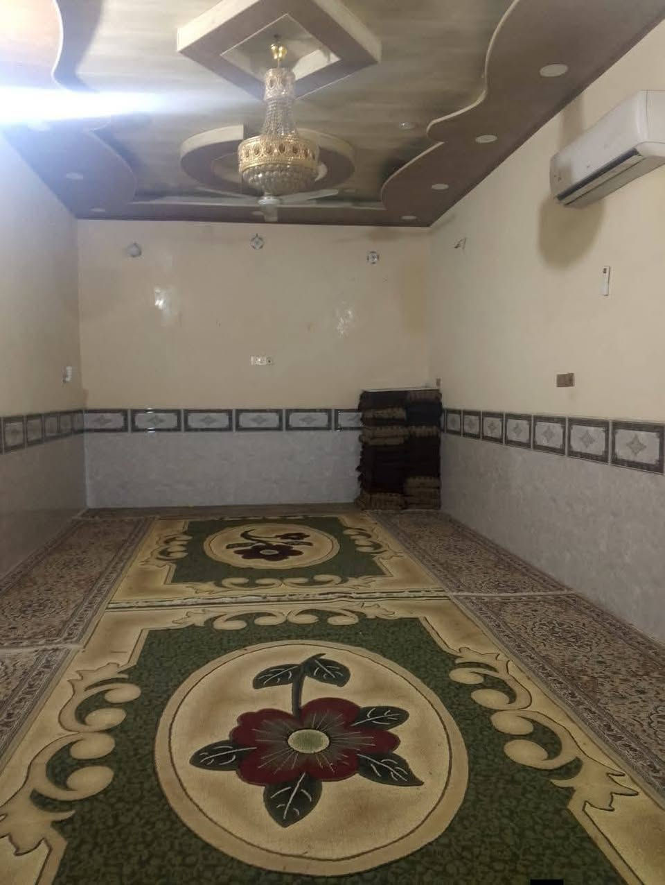 🏠دار سكن للبيع🏠 ركن 
___
⭕العنوان : الجمعيه
⭕ قرب : صيدليه لمى الشارع الثاني
------------------------------------- 

✨بناء اعكاده

♦️المساحة : 195م² 

--------------------------------
✨ تفاصيل البيت ✨
____
ااستقبال مطبخ غرف عدد ثنين صاله صحيات خارجيه

---+-+++

للاستفسار 
____
عنواننا ✍🏻
🔹شارع ستين مقابل صيدليه كبسولة

للاتصال ☎️
_______
***********
***********
