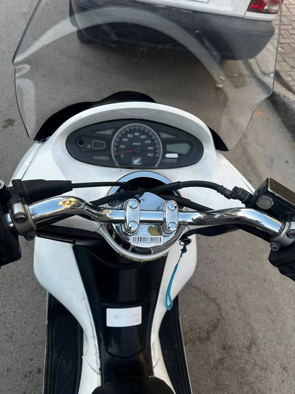 دراجه pcx جيل الاول مكينه 150 السعر مليون و250 وبيهه مجال + المكينه مفتوحه متواجد واتساب فقط ***********
