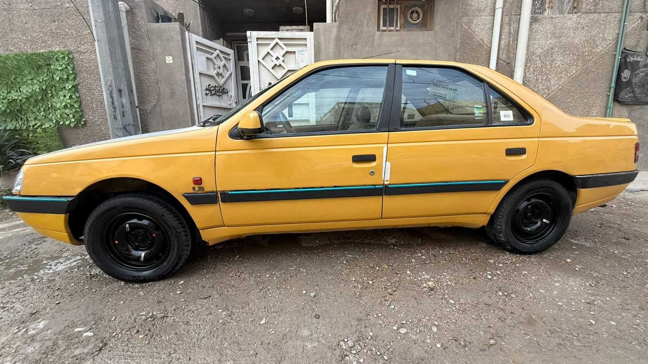 سلام عليكم بيجو لميس موديل 2015 ماشيه 130 سيارة بلاد  كير ومحرك شرط ممتعوبه مابيها نقص جاهزة تبريد تدفئه تحويل مباشر ***********
