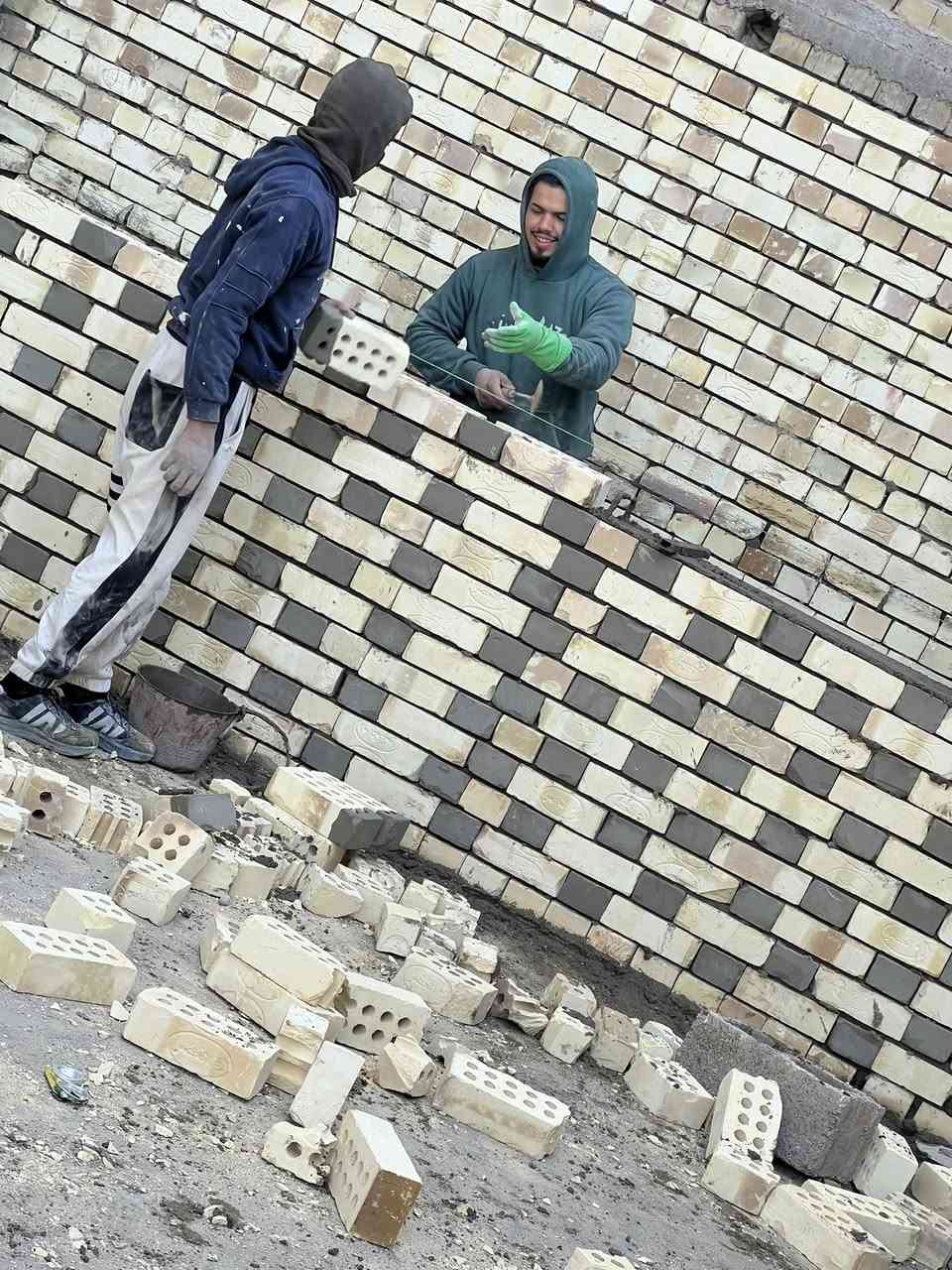 خلفه بناء درجه اولا  تسليم  مهندس مكاني بغداد  رقم الهاتف ***********
*********** موجود واتساب
