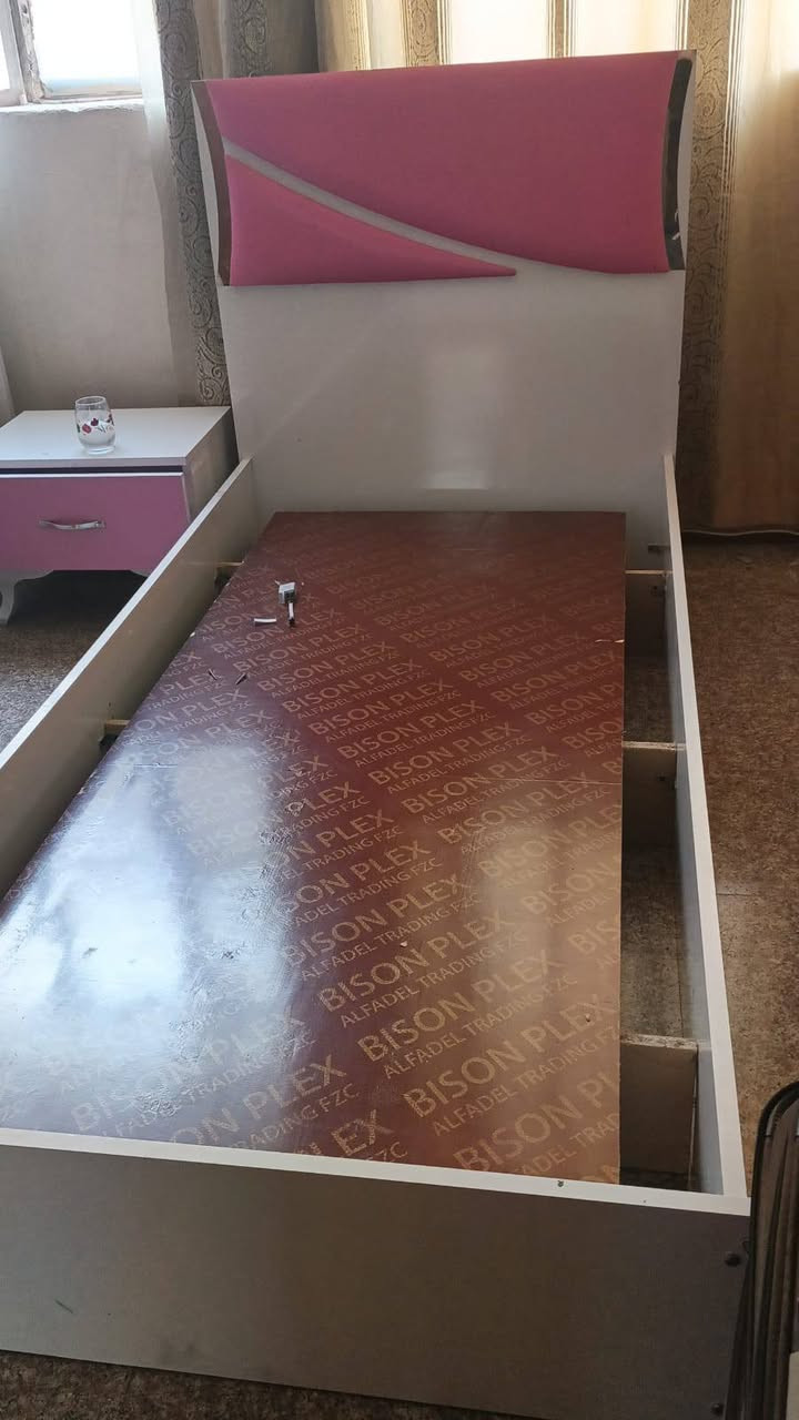 سرسر عدد ثنين نفس الشكل الوحده 65 مكاني اليرموك.  بغداد وياهن كومديات مالتهم


**إذا كنت صاحب هذا الإعلان وتريد حذفه لأي سبب، رجاءا أرسل رسالة إلى الدعم الفني**