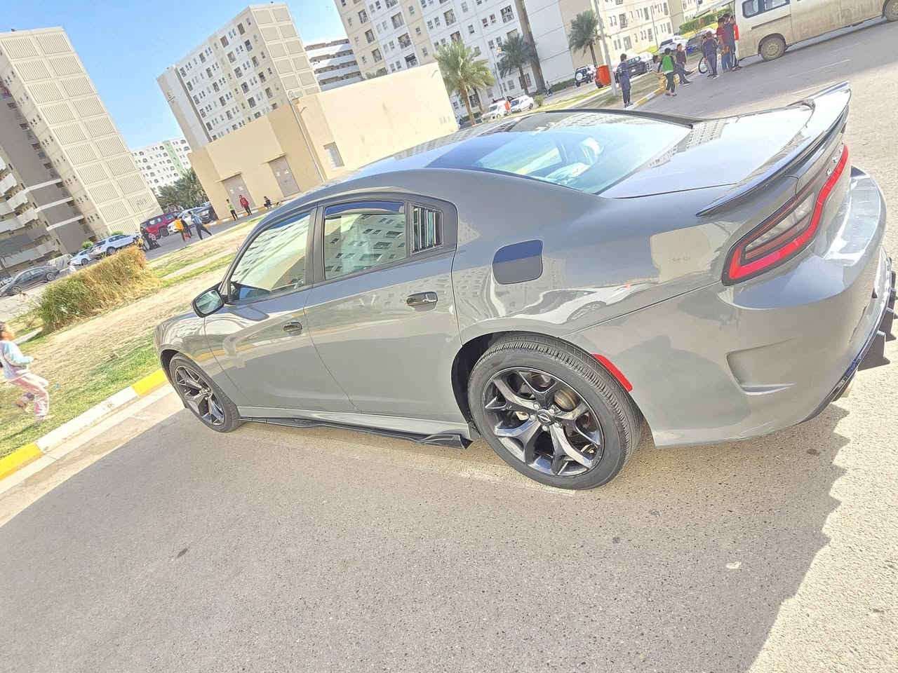 تحيه طيبه...
جارجر ٢٠١٧.   sxt
وارد أمريكي 
تو ويل مكينه 3600
شاشه كامره دواره كشن سائق كهرباء 
بدون ايرباك شرط 
قطعه وحده تبدل جاملغ أمامي ايمن
صور الحادث والسونار بالمنشور 
مسويلها ادامه كامله 
صدر أمامي خلفي جديد 
تخم ويل وتاريات مال ٢٣
منظومه بانزين كله جديد 
اي نقص ما بيها 
رقم سليمانيه عندي وكاله عامه بيها 
تريد تحويل تريد وكاله 
ترايها مال زيرو
ماشيه ١١٦ميل
عنوان بغداد بسماية 
السعر 187
شراي اقرء المنشور وبيك خير وادلل 
ما تشتري اتشرف بيك الكلمه الطيبه صدقه
***********
