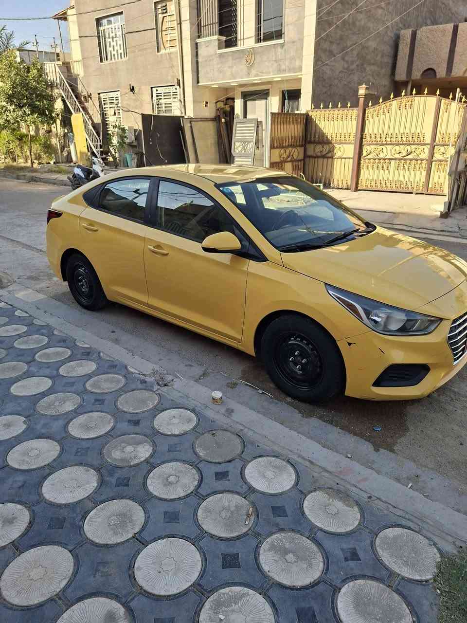 السلام عليكم البيع هونداي اكسنت موديل 2019 بسمي مصفر غرامات او هيئه مكينه بيها تنقيص 
العنوان بغداد الدوره 
بسعر مناسب 
الاستفسار ***********
