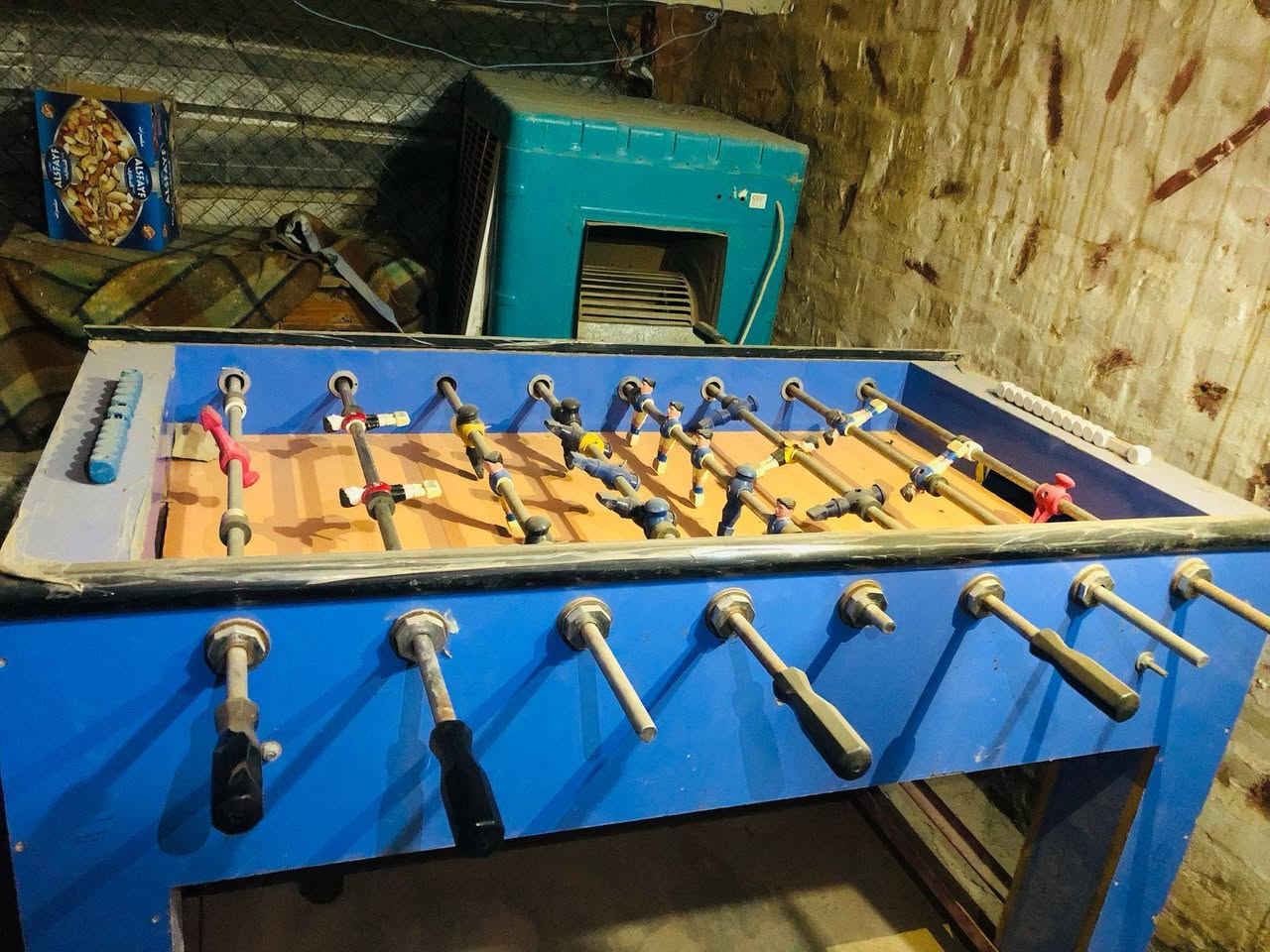 ميزين بليارد، مع فيشة للبيع،للاستفسار الاتصال على الرقم ***********
