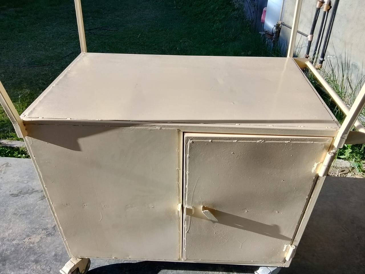 جنبر مال بسطيه جديد للبيع
حديد ثقيل قياس
ارتفاع  ٩٠ سم
عرض ٦٠ سم
الواجهه متر
ارتفاع السقف ٢ متر  
قياس السقيفه ١×٢ متر
السقف كوبون ذهبي
السعر  ٢٥٠ الف بسعر الكلفه
واتساب *********** العنوان كولكم
