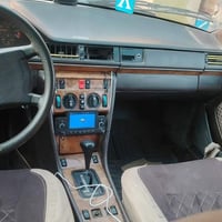 دب 300 • ١٩٩٠ • محرك ٣٠٠٠