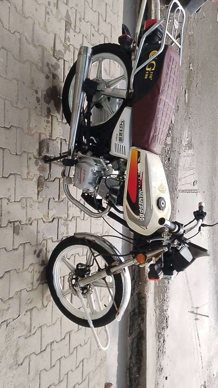 سلام عليكوم عندي هاي درجه لل بيع موديل 2020صفر ماشاء الله كلشي نضيف كله عله بلدي نامي بره 5كير كهربائية كله شغال محرك اصبانه ماتاخ كبس محرك درجه كلش حلو ونضيف مكاني كركوك فيلق سعر 400 الي مو شراي لايكتب رجاء وتحياتي عله كروب ***********
