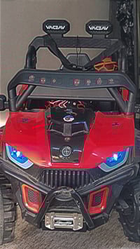 سياره شحن • لحد ٦ سنوات • ريموت تحكم