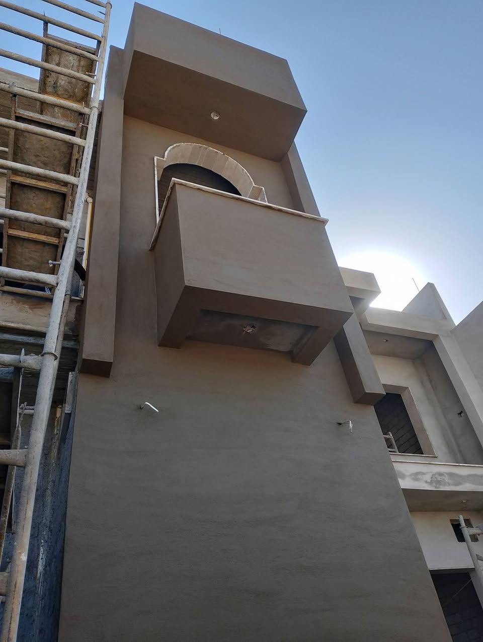 الي يريد  لباخ جص أو سمنت درجه اولا سعر مناسب داخل خارج تلعفر رقم الهاتف ***********
***********
