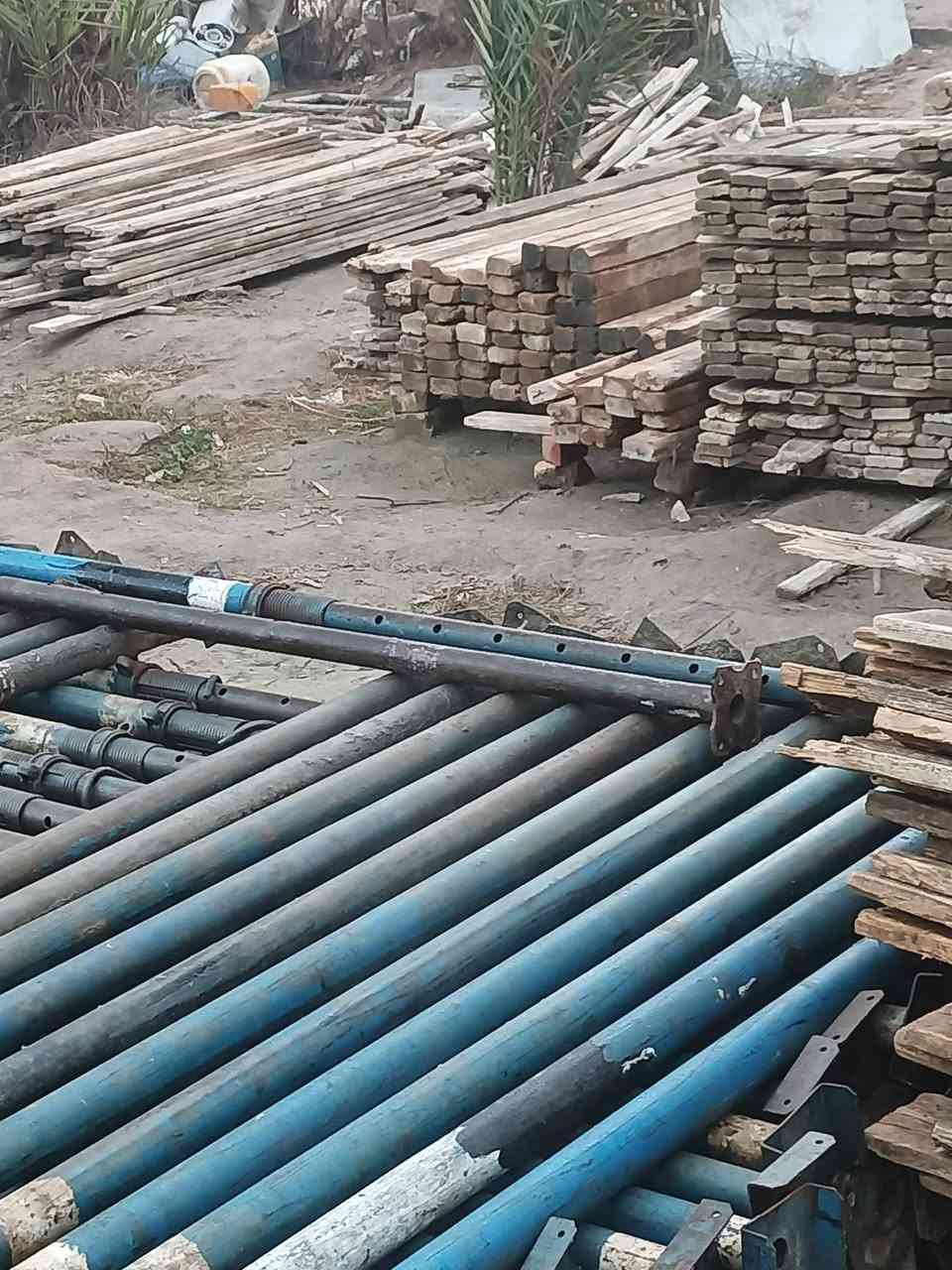 السلام عليكم. لوح وسير  قالب متكامل كلو روسي   معه جكات   ***********
