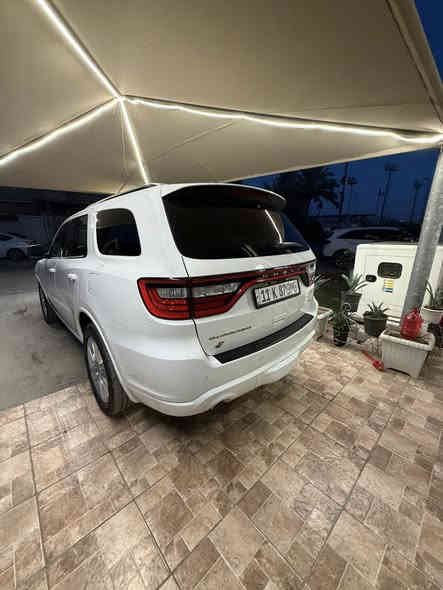 دوج دورنكو 2023 فول Gt بلاص 
معروفه مواصفاته فول الفول 
 الحادث خفيف موضح بلصور 
اللون ابيض
ماشيه 50 mi 
محرك 6 سلندر سعة 3.6 لتر 
تحديد مسار  كشنات تدفئه تبريد امامي خلفي 
تثبيت سرعة ومسافة امان 
توقف ذاتي للامان
مساعد باركنك 
حساسات امامي خلفي وجانبي 
كاميرا خلفية دوارة
ليدات نهاري
اضاءة ليد امامي خلفي 
بصمة ابواب 
سلايد روف 
كشنات رياضية تدفئة 
ميموري كشنات 
ستيرن رياضي وبي تدفئة
شاشة كبيرة كار بلي
ماسحات اتوتو مطرية
رادار جانبي نقطة عمياء
تبريد ٣قطع 
السيارة حداديه تايرات ادامه كامله جاهزه 
مكان السيارة بغداد 
السعر 345 وبيه مجال للشراي 
للاستفسار ***********
