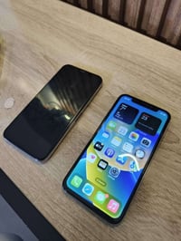 آيفون اكس • قطعتين • قفل ١٠٠