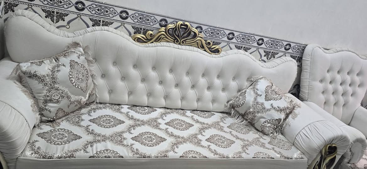 السلام عليكم عندي تخم ١٠ مقاعد تكمه والله اخذته قبل العيد مكاني البلديات


**إذا كنت صاحب هذا الإعلان وتريد حذفه لأي سبب، رجاءا أرسل رسالة إلى الدعم الفني**