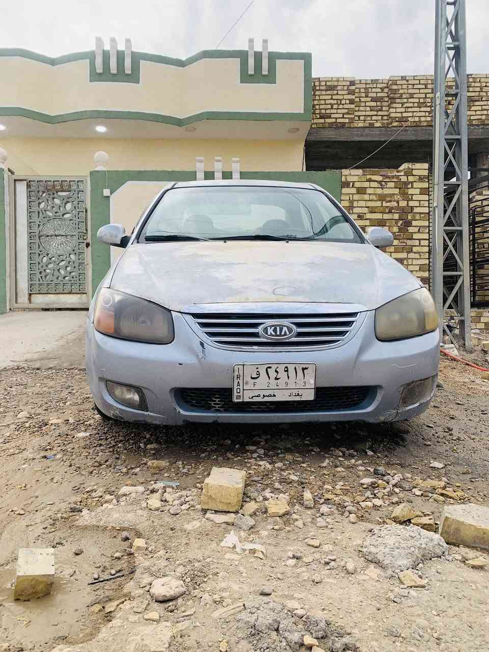 يالله من رخصة الادمن سيارة كيا سيراتو موديل 2007 رقم بغداد الماني سنويه للا ٢٧ السياره كفالة عامه من ضربه وتبديل فقط جارده يحتاجله فقط صبغ بدون سمكره بدون فتح ولا تبديل ع وضع الشركه دواخله خير من الله جديده السياره كير ومكينه خير من الله فقط بيه هبه من تفتح القبق بدون صوت ناعمه مكينته حداديه وتخم تاير وكهربائيات كله جاهزه مناقصه اي شي مكان السياره بابل المحاويل 
السياره معروضه ٦٨ $ وبيه مجال 
مكلف فقط الاتصال على هذا ***********
