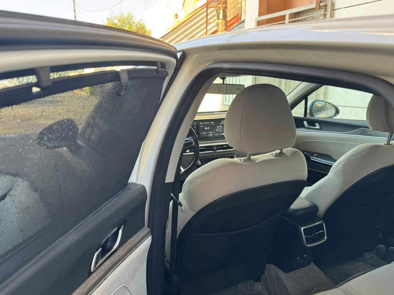 كيا K5 خليجي ضمان الشركة دولية
فول مواصفات عده الفتحه بصمه بردات خلفيه شاحن لاسلكي  رقم بغداد باسمي موديل ٢٠٢١ فول  ماشيه ٧٣ محرك الفين دوش بيها صبغ بالدائر الجاملغ الخلفي جاهزه من كلشي السعر ١٨٧ للاستفسار *********** مكان السياره الرمادي
