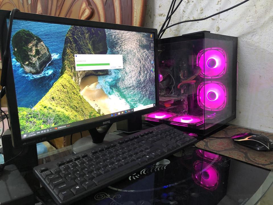 دسكتوب (pc) للبيع
ذاكرة الرام 8g
معالج lntel(R) core (TM) i5-4460 CPU 3.20 GHz
هارد SSD
بطاقة رسوم 2 GB
مساحة تخزين 633
السعر خاص


**إذا كنت صاحب هذا الإعلان وتريد حذفه لأي سبب، رجاءا أرسل رسالة إلى الدعم الفني**