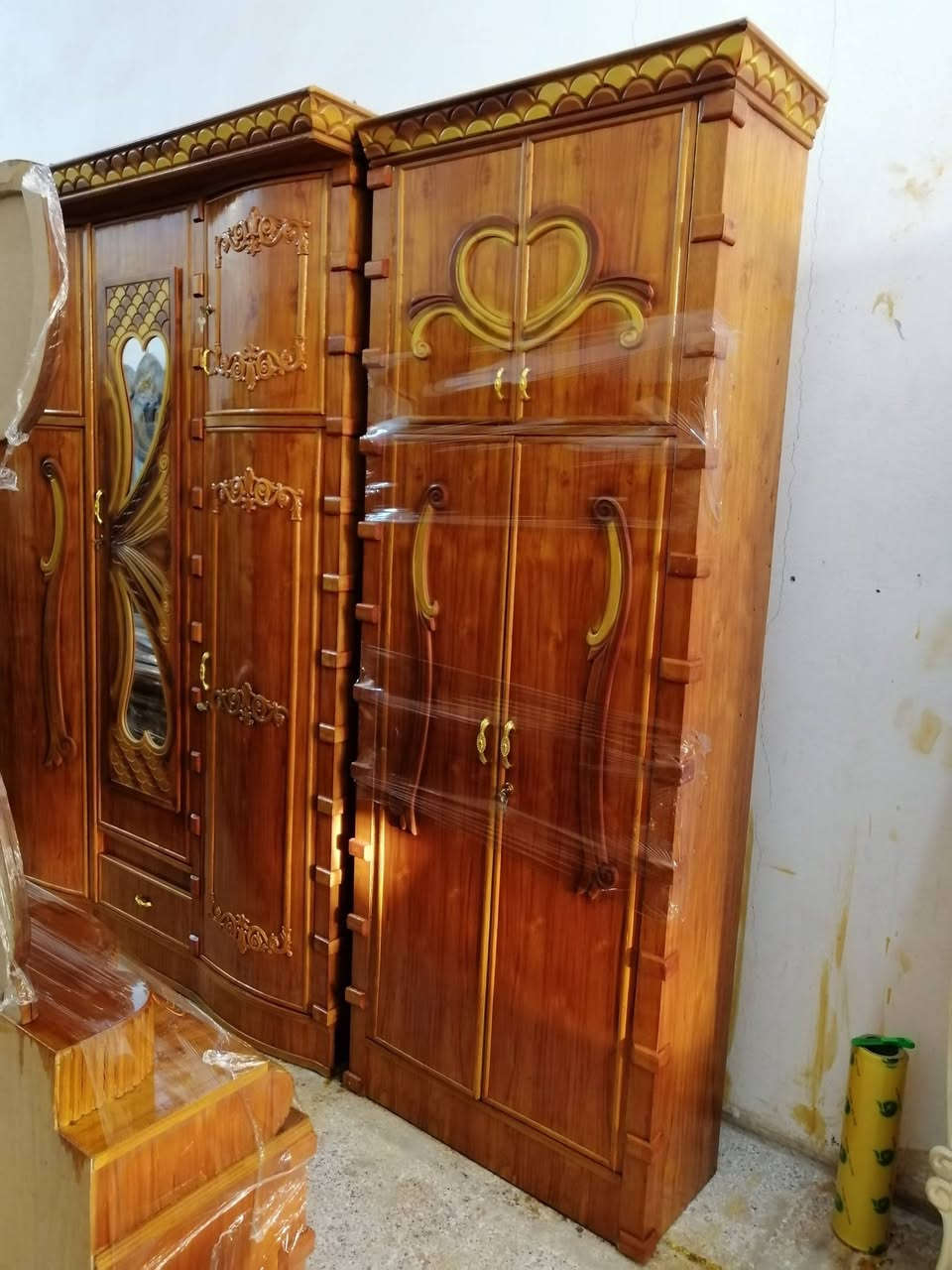 غرفه للبيع ٦باب صاج نظيفه جدا السعر 875 الف وبيه مجال كنتور ٤ باب مستعمل شهر واحد اخو الجديد ب ٢٢٥ العنوان بعقوبه كاطون الرازي شارع ابو رباح قرب جامع اسماء الله الحسنى مزاد ابو كرار الغريباوي ***********
