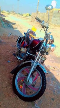 دراجه للبيع موديل19 مكفوله مبدل بس ولفات اصلي شرط وسلف مايشتقل هندر وا...