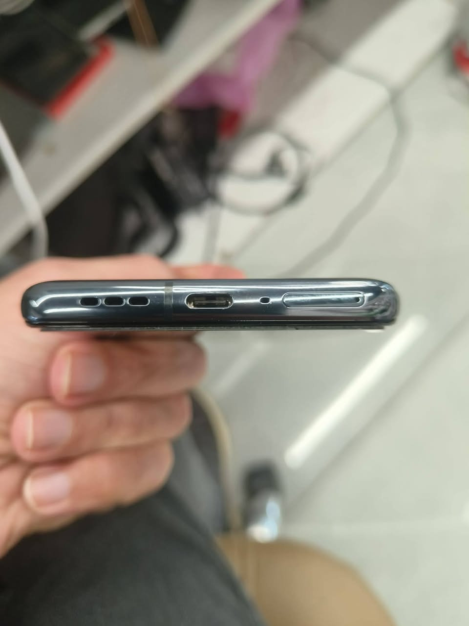 شاومي بلاك شارك 5 برو ملك اللعاب شفتات منه وبي
شاشة أوليد 144 هيرتز

رام 12 ذاكره  256

معالج سناب دراجون 8 الجيل 1
جهاز نضيف اخو الجديد زلغ مابي 

كاميرا 108+13+5 ميجا بيكسل
مواصفاته معروفه مكان بغداد حسينيه السعر325 اومراوس حسب رغبه


**إذا كنت صاحب هذا الإعلان وتريد حذفه لأي سبب، رجاءا أرسل رسالة إلى الدعم الفني**