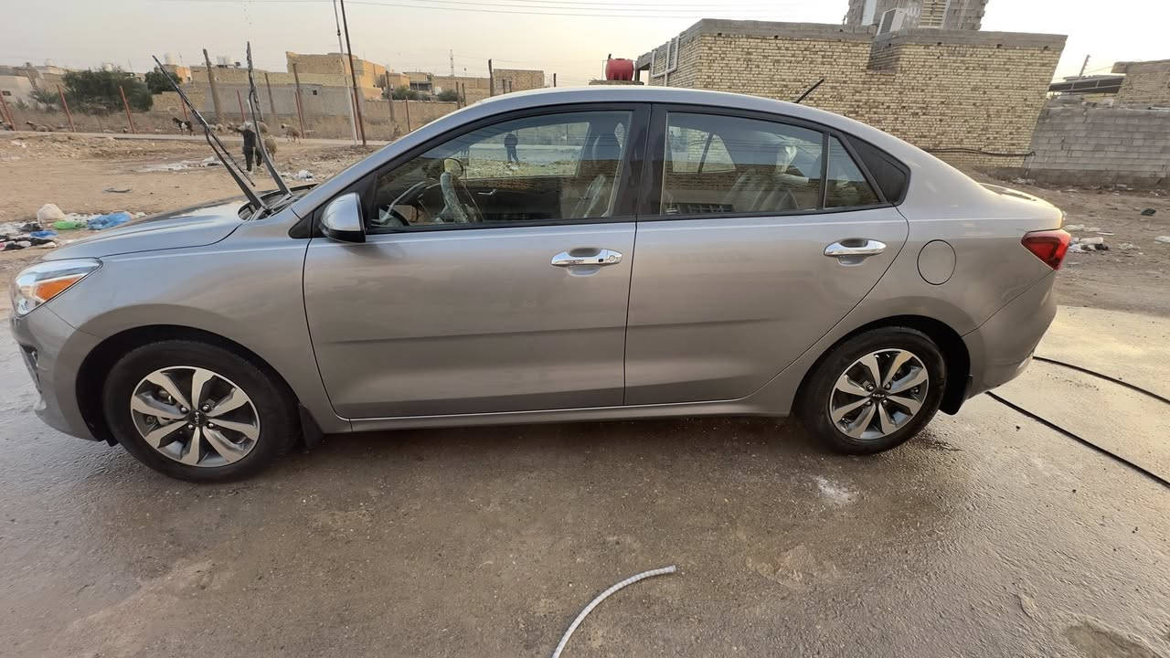 كيا ريو موديل 2023 معوقين وكاله عامه كامل موصفات عدى فتحت السقف رادار امامي بصمه ويل كب لايت زنون اربع دسكات نظام سياقه رياضي ونورمل  ضربته ربع من الجاملغ الخلفي وتبديل قبق الصندوق زيرو ما ماشيه هواي للاستفسار هاتف / ***********
