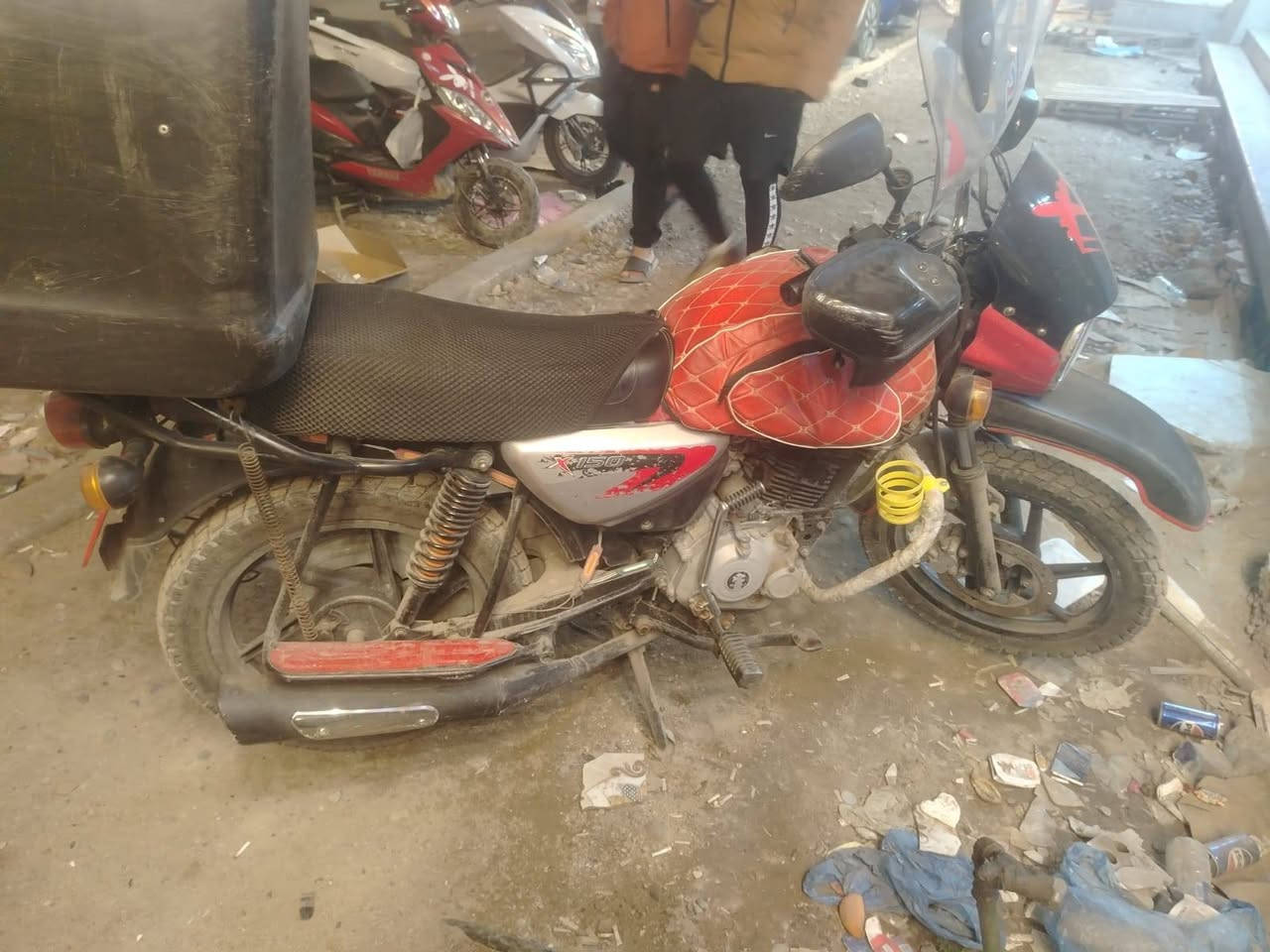 بوكسر أوراق أصولية
رايدها ب 1400
***********
