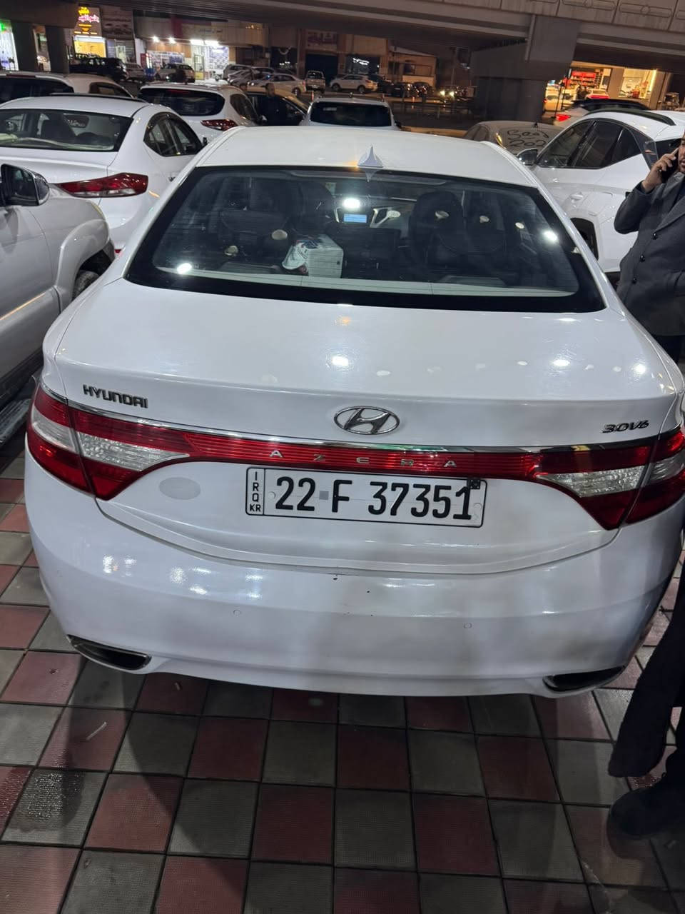 سلام عليكم ازيرا موديل 2013 سياره حلوه ومتعوب ع مال بيت فول مواصفات عدا الفتحه وكلين مابيه اي عيب سعره 120 وبيه مجال***********
