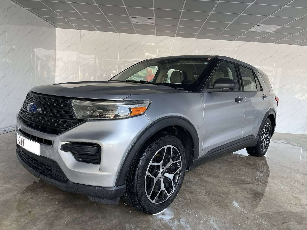 ‎فورد اكسبلور ٢٠٢٠ مواصفات بيسك 
‎محرك ٤ سلندر رقم سليمانيه الجديد 
‎وارد امريكي صور الحادث موجودة
‎مع السونر بدون دواخ
‎ صندوق كاهربائي
لايت ليد  داخل بيجي  كاميرا خلفيه 
‎شاشه وسيطه  كير ماوس 
‎وباقي مواصفات المعروفه 
‎محرك كير واير بشرط مامفتوح 
‎سيارة حيل نظيفة كلشي عل بلاد جديد 
‎سنوية هزة كلشي جديد مدفوع لـ
‎باسمي السنوية بشرط تحويل وغرامـة
‎سيارة مابيـها دينار مصرف
‎مكان سليمانية
‎السعر ٢٠٠$
***********
