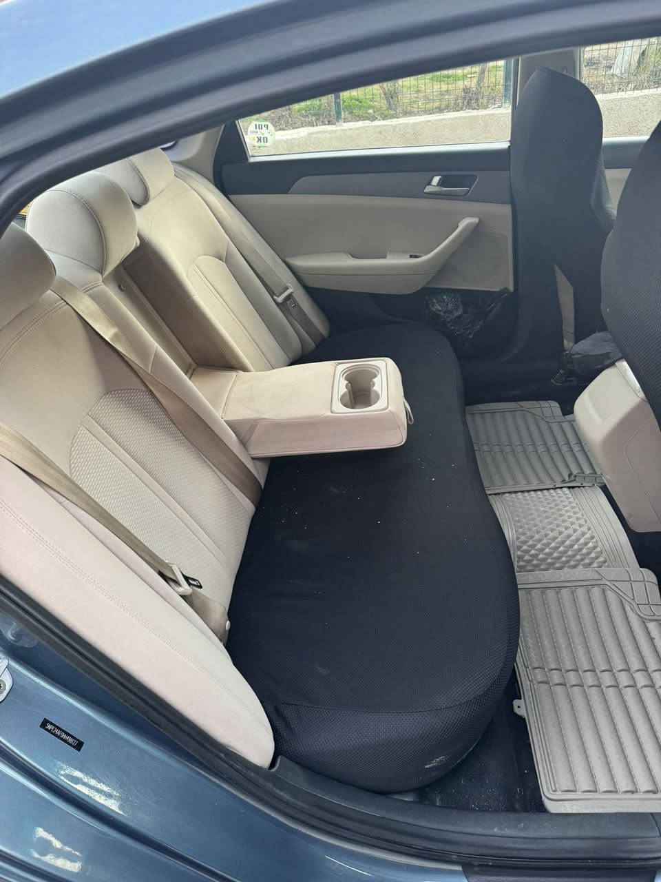 السلام عليكم سوناتا ٢٠١٧للبيع حادث دعاميه فقط وبل عراق صار بيها بارد بل جاملغ الخلفي  
المواصفات 
شاشه 
كامره
تحكم استيرن 
٣وضعيات قياده 
السعر١٣٥. بيها مجال قليل 
مكاني بغداد الطوبجي 
***********
