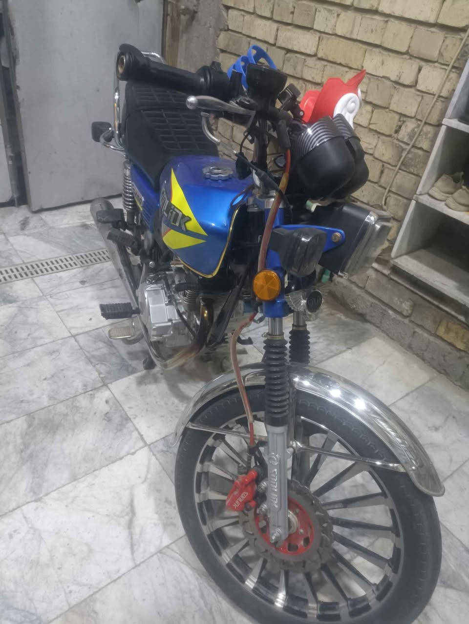 السلام عليكم ----
دراجه ايراني شاينك دراجه رمبه نازله بتاريخ 22/10 /2025(مويل دراجه2025)
ادراجه مكفوله كفاله عامه
(السعر 900) او مراوس حسب القناعه 
رقم تواصل واستاب او شريحه*********** Colombo, Sri Lanka
