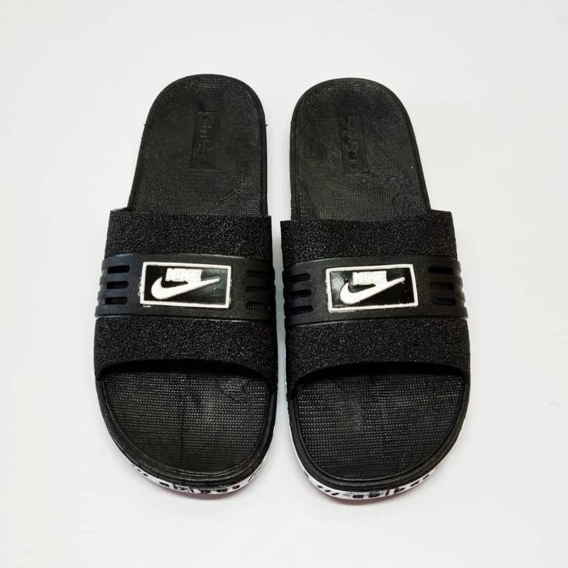 شبشب حمام 

السعر 3000 دينار

الهم صل على محمد وال محمد 
العنوان الديوانية الخصيمة 😀😀
 شارع بانزيخانه الاسكان المودي الى الخصيمة في التقاطع 😚😚😚قرب مجمع سيد حامد 
يوجد خدمة توصيل داخل الديوانيه فقط 🚘🚖🚘🚖


**إذا كنت صاحب هذا الإعلان وتريد حذفه لأي سبب، رجاءا أرسل رسالة إلى الدعم الفني**