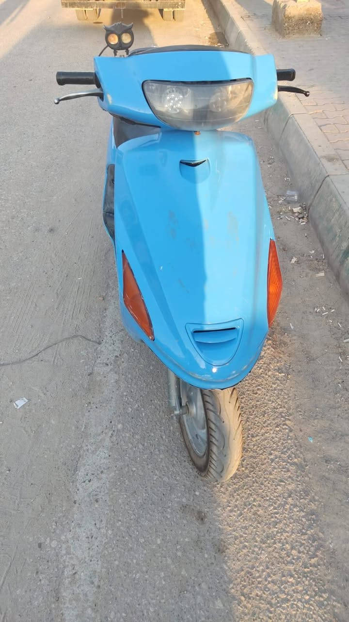 السلام عليكم دراجه فراشه كرستال
مكينه جديده شادله دراجه كامله من كلشي 
سعر 550وبيه مجال 
اتصل ***********
