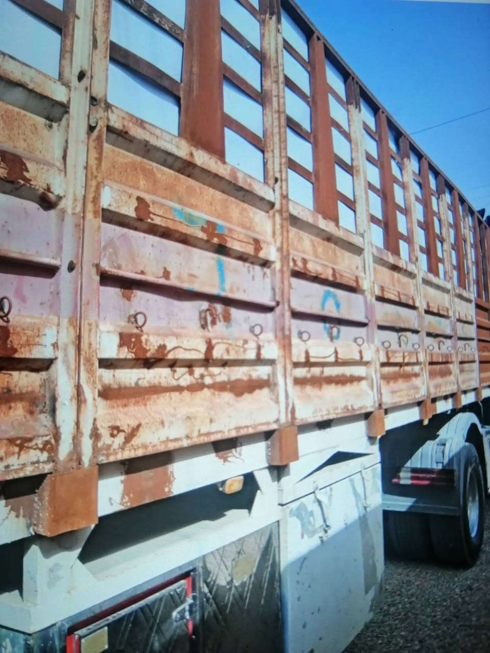 للبيع الطول ١٢/٧٥ارتفاع مترين دناكير مربع صيني١٤عربانه جاهزه اربط واطلع موجوده برمادي اتصل
***********صاحبها السعر ٨٦
