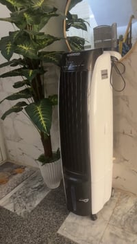 مرحبا هاي المبرده اخذتها قبل اسبوع ٢٢٥ اريد ابيعهه ب ٢٠٠ ممشغليهه بس م...