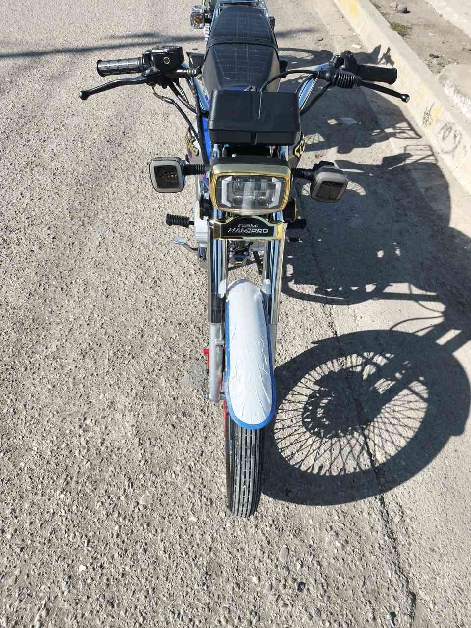 سلام عليكم دراجهه للبيع موديل 25 محرك كبس بشرط كهربائيات كلهه شغال اوراق كامل مامتواجد ع نت خابر ال رقم ***********📞🏍
