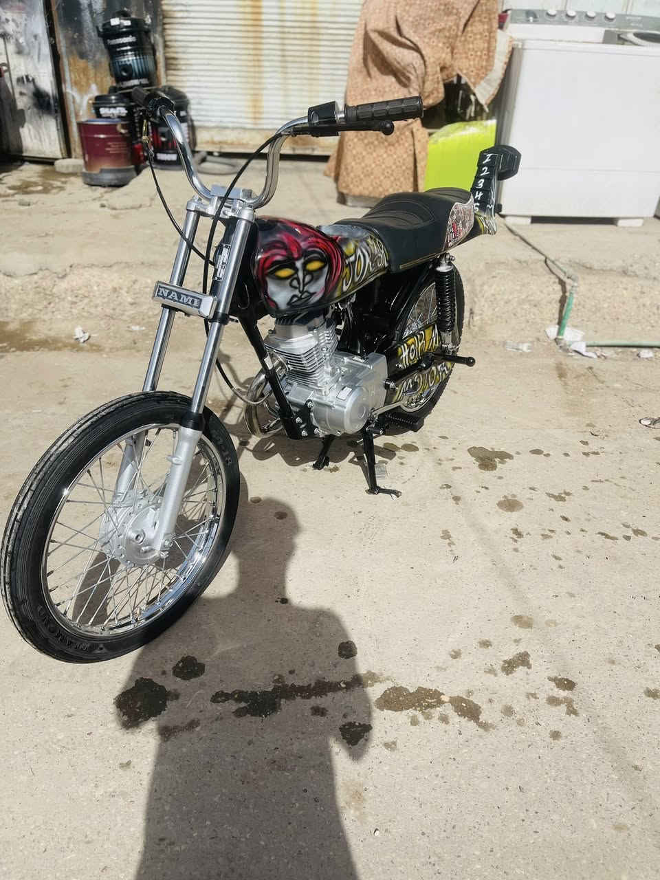 سلام عليكم شاصي نامه موديل 20 اوراق كامله  تعميره 26 صارله شهر دراجه كفاله نضافه شوفت عينك سعر خاص شراي تعال مو شراي اعبر المنشور مكاني مركز الديوانيه ***********
