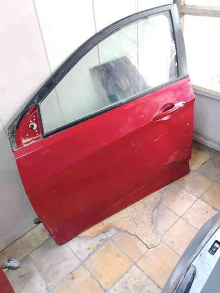 صندوق 
+ ٤ أبواب 
+ بنيد و جاملغات 
اكسنت مضلع 
تفصيخ اصلي 
بغداد الامين شارع المعلمين محل القسواء 
للتواصل الاتصال 
***********
