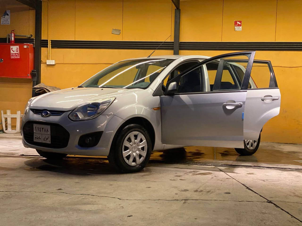 فورد  موديل ٢٠١٥🧿
زور باكه هيچ مه سره في نيه 
زور باكه ١٠٣ هه زار روشتوه
سه نه وي له سه ر چوه
بي بوياخ بي ته عديل 👌
هه مو گياني به شه رت 
سعر ٨٩ $ 
معامه له يه كي كه م
*********** السليمانية, العراق
