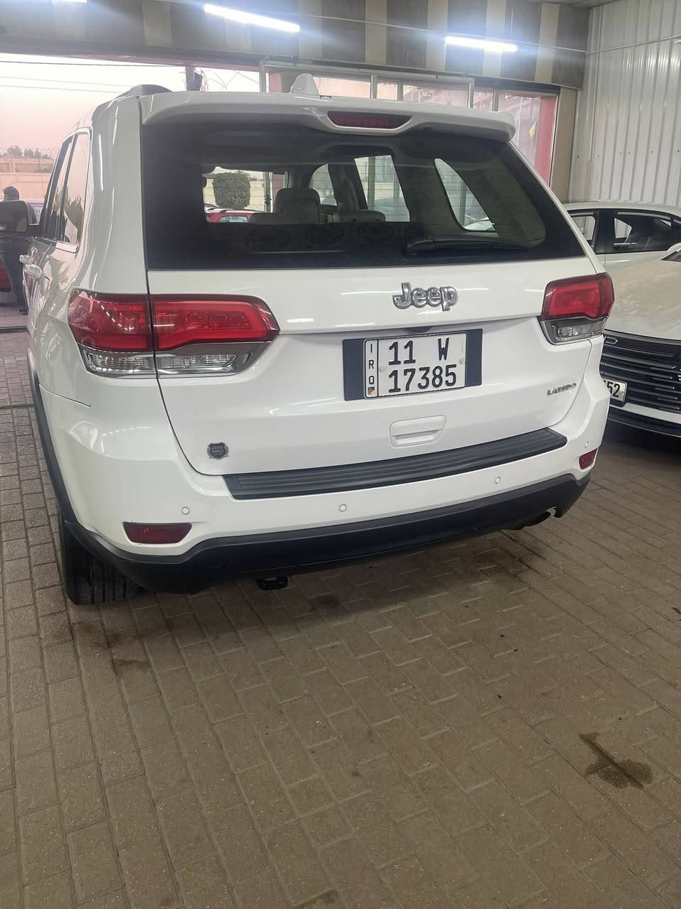 جيب لاريدو.  جديده. موضح. بسونار.  خليجي. مكينه 3700. جديده سياره.  فتحه. كشن. كهرباء. سعر. 260  وبيهه مجال.  عنوان. بغداد ***********شراي. يتصل
