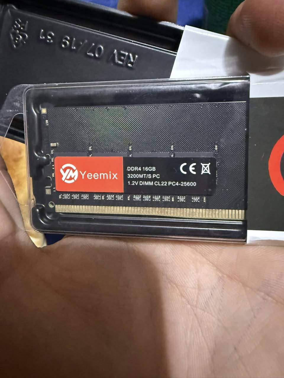 السلام عليكم اخوان رامات براند Yeemix قطعتين 16*2 يعني المجموع 32 السرعه مالتهن 3200 والcl 22
السعر 225 ربي يرزق الجميع


**إذا كنت صاحب هذا الإعلان وتريد حذفه لأي سبب، رجاءا أرسل رسالة إلى الدعم الفني**