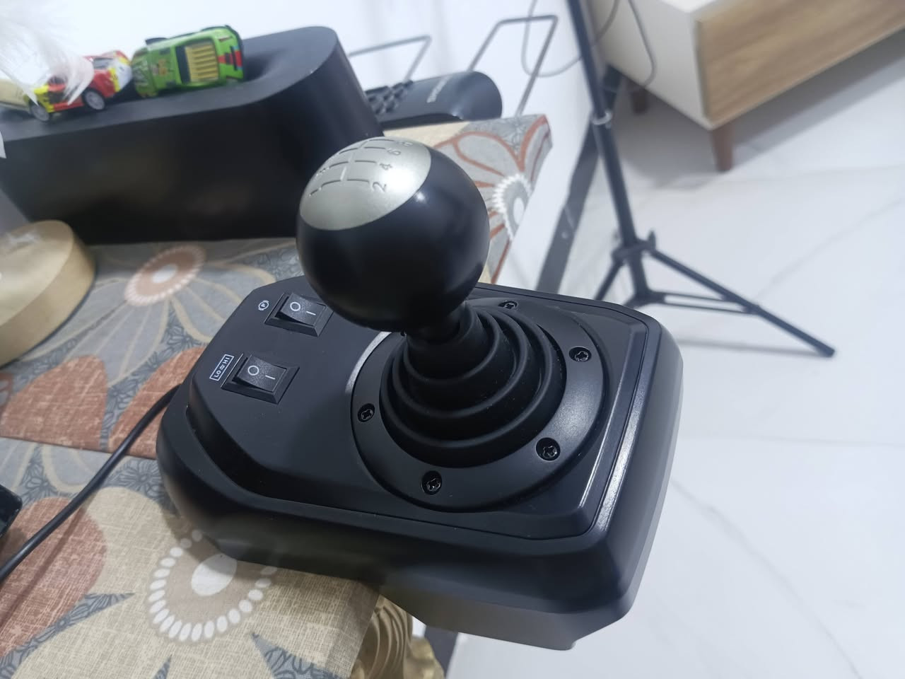 السلام عليكم
بلي4سلم مصلح فقط عدسه مابي اي مشكله 400كيكا +هارد ذاكره 1تيرا
ودركسونV9الجيل الاول استعمال يومين فقط 

+2جوستك 
5اقراص جي تي اي +فيفا 23و21 وماينكرافت+وذا كرو 
ويو بي اس 900فولت
مكاني نجف الاشرف مجمع الاميرات 2
رقمي واتس ***********
