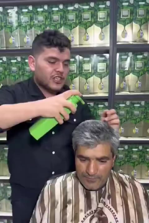 ✔️شامبو صبغة الشعر لتغطية الشيب بنسبة 100% خلال 8 دقائق يحتوي على مستخلصات نباتية طبيعية مثل مستخلص البوليغونوم  ومستخلص الجينسنغ، والصبار، والثوم.
                                    
✅من ماركة(Bright Face) لتغطية كاملة للشيب خلال 8 دقائق  

✅النتائج :
- تغطية كاملة للشيب دون تصبغ للجلد
- معالجة الشعر الجاف و التالف 
- تحفيز نمو الشعر في عمق بصيلاته
ـ يعمل على معالجة و ترميم الشعر التالف
ـ يعمل على منع تساقط الشعر
ـ يعمل على زيادة كثافة الشعر
ـ يعالج و يمنع تقصف أطراف الشعر
ـ تغذية و تقوية الشعر بشكل كامل
حجم 
- تشمل الألوان  الأسود، والبني الغامق، والبني الكستنائي، والقهوائي 

#الأصلي 💯💯💯
🚘يوجد خدمة توصيل لجميع محافظات العراق مجاني


**إذا كنت صاحب هذا الإعلان وتريد حذفه لأي سبب، رجاءا أرسل رسالة إلى الدعم الفني**