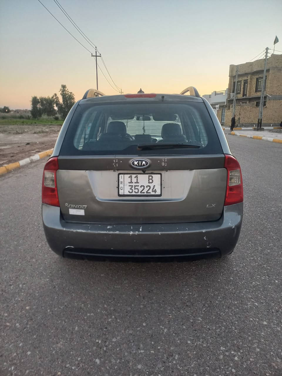 كيا راندو٢٠٠٩ وارد مصبوغ حزام اثر جراد كير مكينه مكفولات وتخم تاير تبريد ثلج رقم بغداد انكليزي بأسمي تحويل مباشر في اي محافظة سنوية لل٢٠٣٠ السعر ٨٨ 
***********
