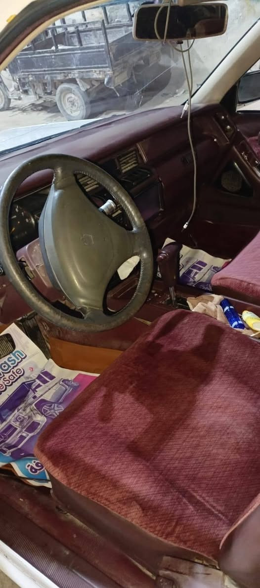 السلام عليكم للبيع سيدان موديل ١٩٩١ مكفولة كفالة عامة من الضربة الكص النقل مصبوغة عامة جمالية كير ومحرك جدد ٢٥٠٠ ديلكو اكسل جديد حدادية جديده كاردن جديد باتري جديد تخم تاير تخم ويل غرفة جديده كهربائيات كلهة جديدة وشغالة رقم نجف مشروع وطني انكليزي بسمي مداور بنفس الوقت مكاني النجف الاشراف السعر ٥٧ وبيهة مجال قليل للشراي ***********
