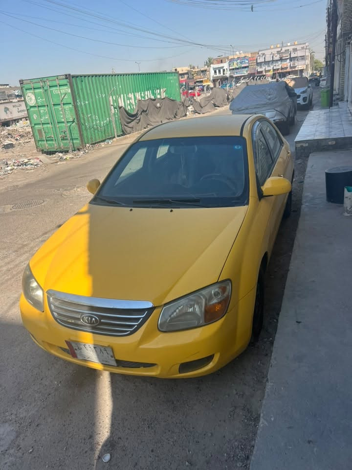 كيا سبكترا 8 محرك 2000 السيارة بيها نقص شغلتين تبريد بس كمبريسر منظومة كلها جديدة فريز راديتر بخاخ صوندات كلة جديد وصدر خلفي اما الباقي كلة جاهز السيارة حادثها جامغ وبنيد عارضها ب 68 وبيها مجال 
***********
