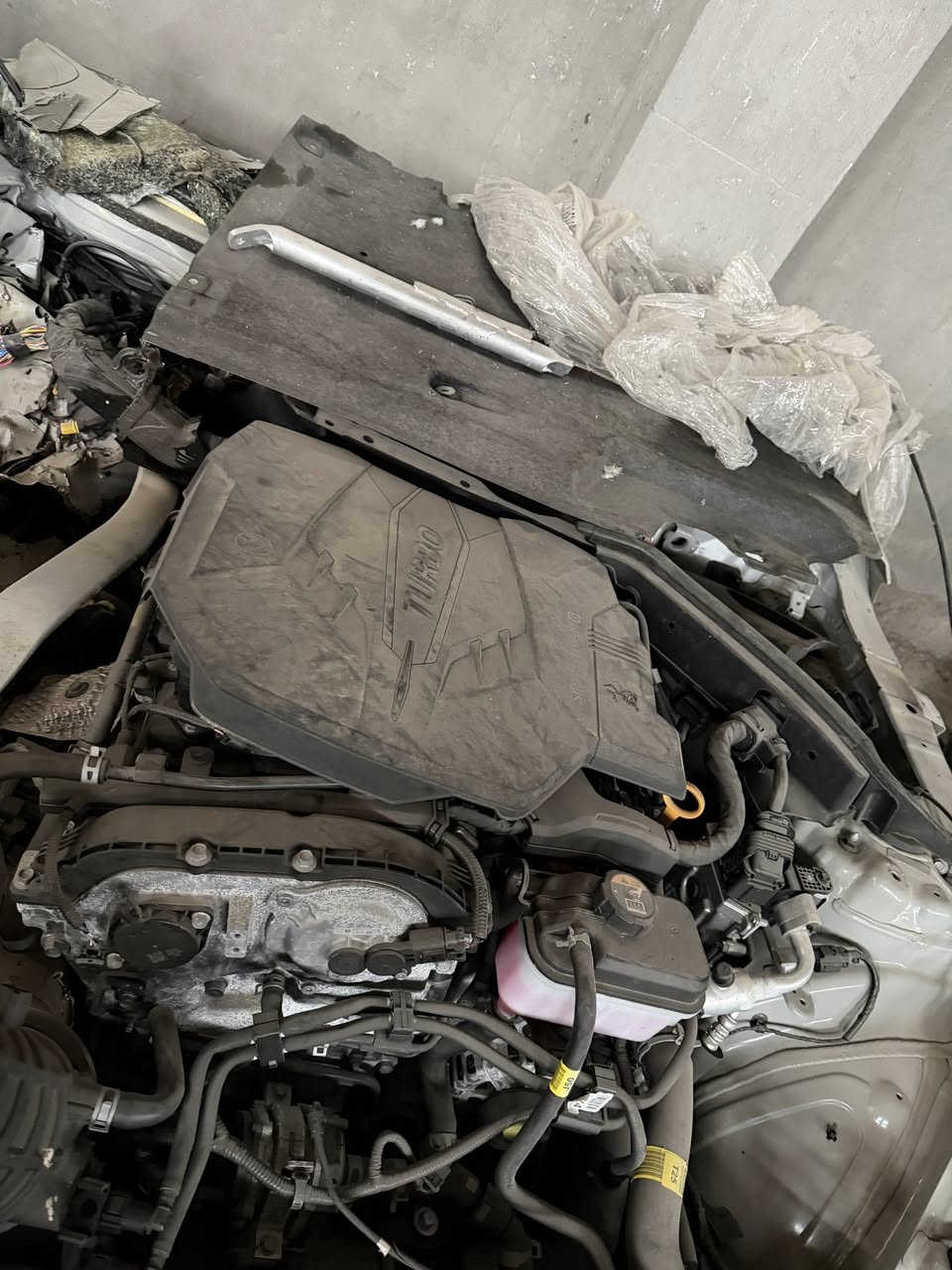 السلام عليكم شباب
متوفر جميع قطع غيار جنيسس امريكي حصرا 

***********
